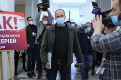 Kukiz: PiS ma moralny obowiązek nieblokowania tego wniosku [WYWIAD]