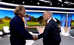 Jakimowicz podekscytowany spotkaniem z Macierewiczem: Dziękuję za 50 lat walki o niepodległość, dziękuję za kraj