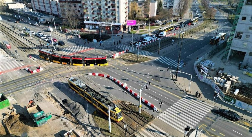 Ze zmianami na ul. Banacha muszą się liczyć pasażerowie komunikacji miejskiej, a także kierowcy.
