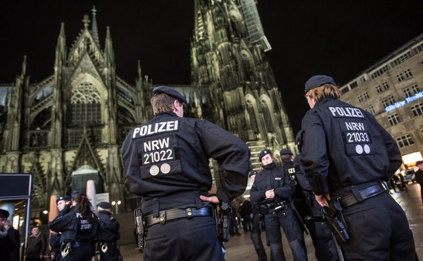 Lokalne władze krytykują policję w Kolonii. "Popełniono poważne błędy"