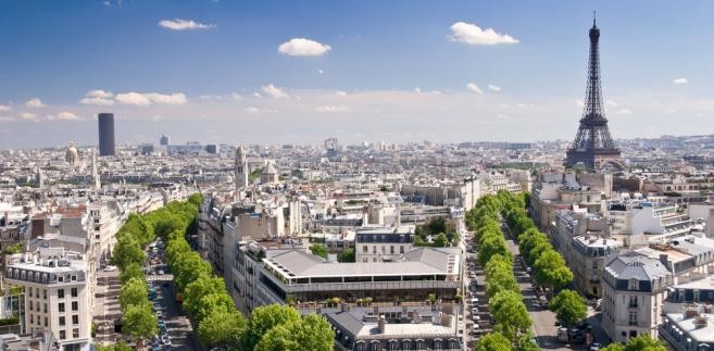 4. Francja – 8,3 mld euro; 6,1 proc. całości eksportu. Wartość polskiego eksportu na francuski rynek wzrosła w 2011 r. zaledwie o 2,1 proc. Największy udział eksportowej wymianie handlowe z Francją mają maszyny i urządzenia elektryczne oraz ich części (32,6 proc.), środki transportu (16,2 proc.) oraz tworzywa sztuczne i metale nieszlachetne (po ok. 8 proc.) Zdjęcie: Paryż