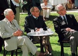 córka tadeusza konwickiego przerwała milczenie. "o wajdzie pełno, o ojcu cisza"