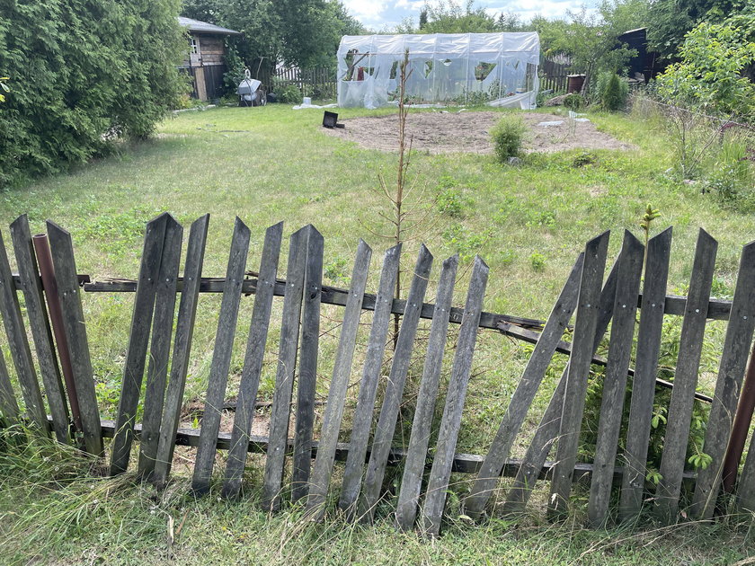 Szwagier tornado! Z zemsty zdemolował działkę