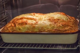 GIBANICA EKSPRES, spremna za 3 minuta! Umutite osnovne sastojke, zgužvajte kore i rerni prepustite sve ostalo