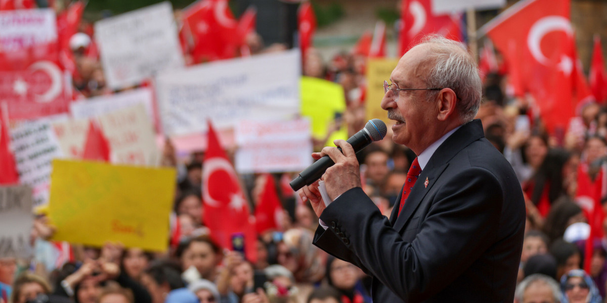 Kemal Kilicdaroglu to kandydat na prezydenta z sześciopartyjnego sojuszu tureckiej opozycji.