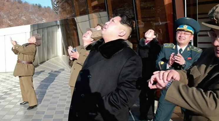 Észak-Korea nem foglalkozik a tilalmakkal /Fotó: AFP