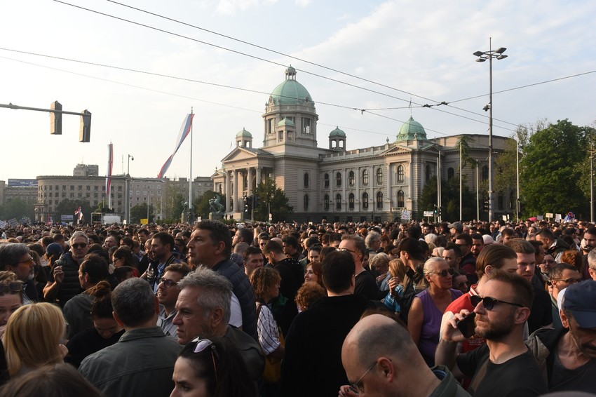 Protest dela opoziicje u subotu startuje ispred parlamenta