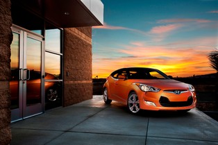 Veloster – nowe auto ze sportowymi ambicjami ze stajni Hyundai (Zdjęcia)