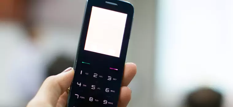 Polski myPhone rozdaje maseczki za zakup taniego telefonu