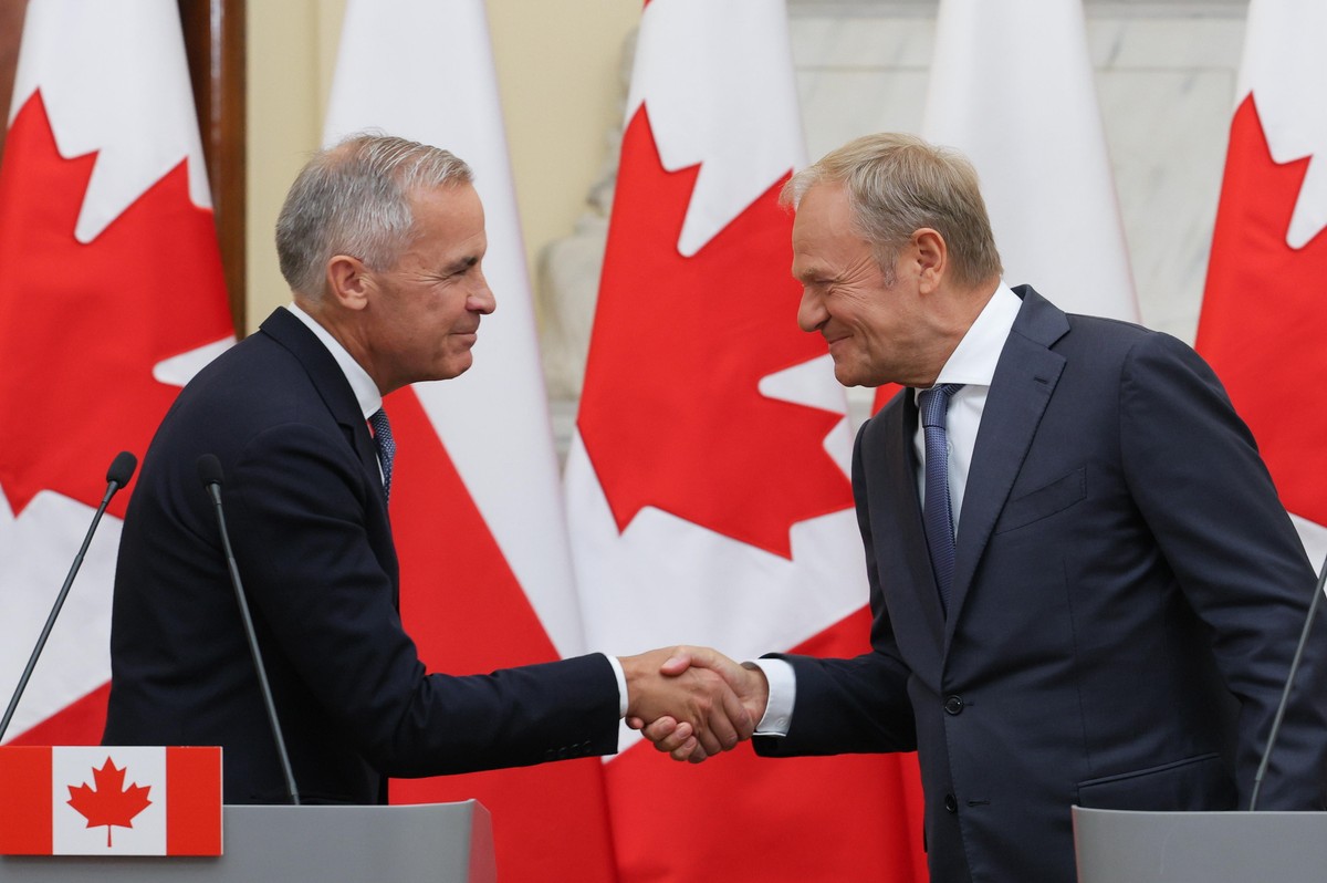Podczas wspólnego wystąpienia Donald Tusk i Mark Carney zgodnie potwierdzili dalszą pomoc dla walczącego z rosyjską agresją Kijowa.