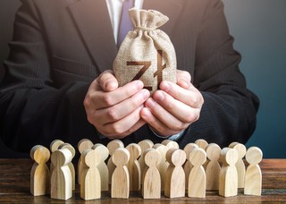 Czy dywidenda z zysków osiągniętych przed zmianą opodatkowania spółki podlega ryczałtowi?