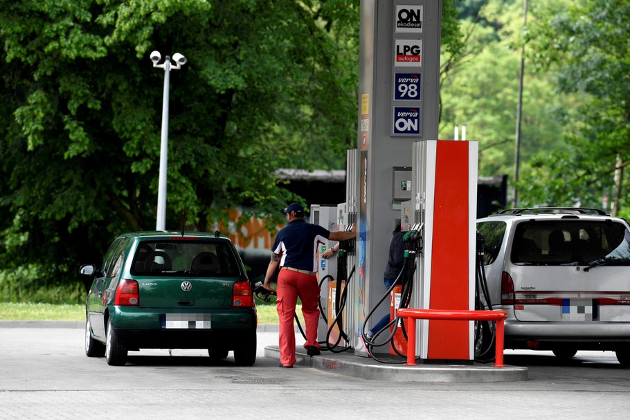 Nie ma już miejsca na obniżki cen na stacjach - uważają analitycy e-petrol.pl