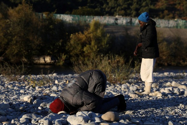 The Wider Image: Migrants risk death crossing Alps to reach France