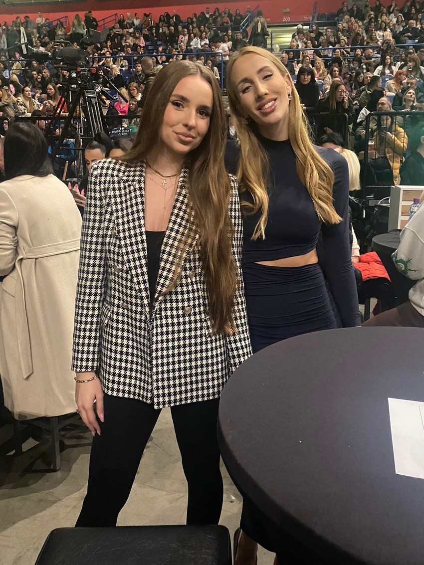 Lea i Sara Stanković