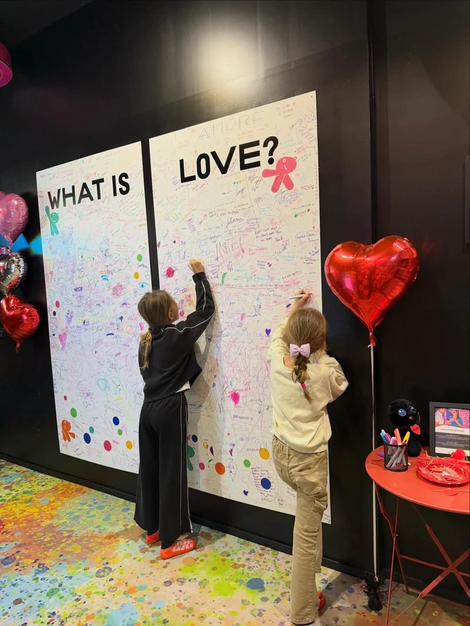 Tara Đoković sa drugaricom