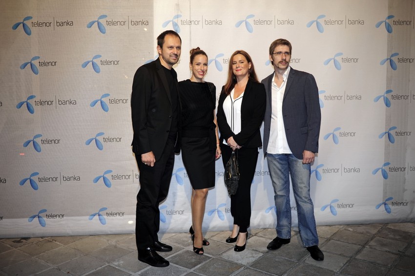 Porodično na žurku