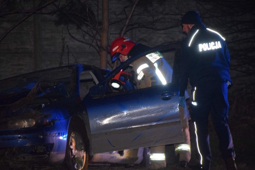 Tragedia pod Sieradzem. Pijany kierowca potrącił dwóch chłopców na rowerach. 13-latek nie przeżył 