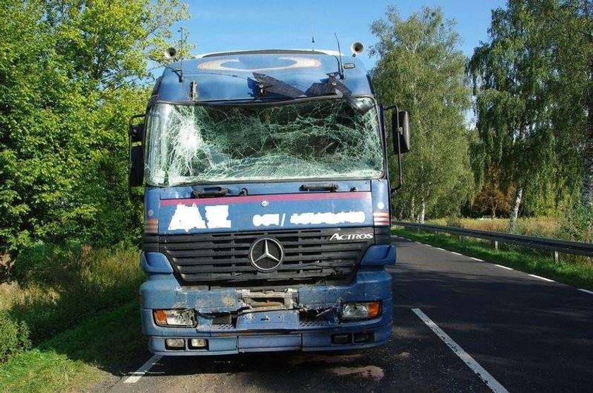 Tir wjechał w gimbusa