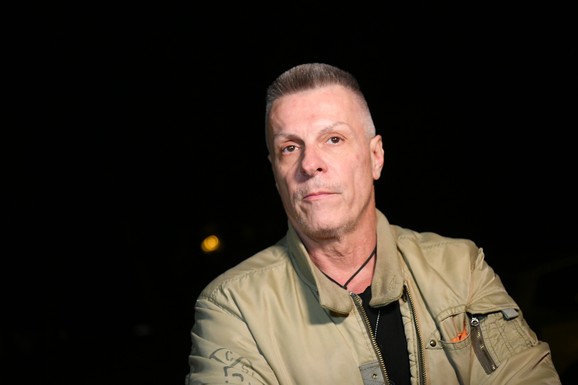 "JESI LI NESPOSOBNA, TREBA KRANOVIMA DA TE PREBACE?" Đorđe David uvredio devojku u kolicima: "Nisam znao da je invalid, potpuno sam se pogubio"