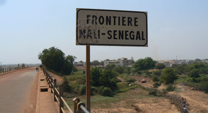 Frontiere-Mli-Senegal-900x570