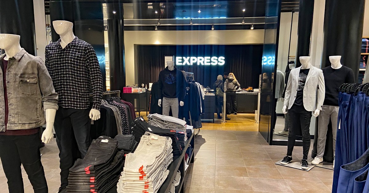 We visited an Express store and the empty ghost town clearly showed why ...
