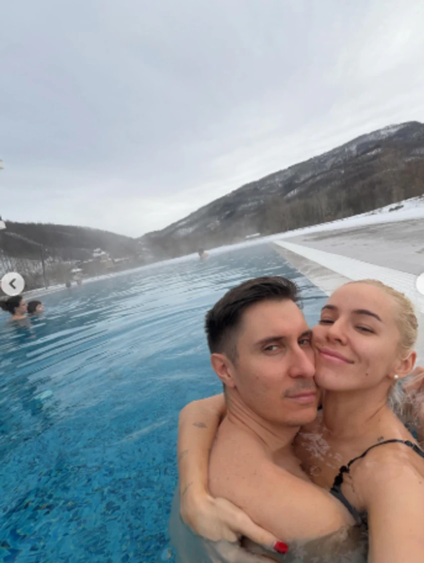 Jovana Jocić sa novim mužem uživa 