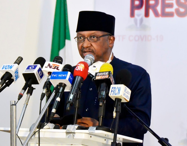 The Minister of Health, Osagie Ehanire, said between 490 and 588 people in Kano are believed to have died as a result of coronavirus infections, but those deaths have not been added to Nigeria's official COVID-19 death toll [Twitter/@NGRPresident]