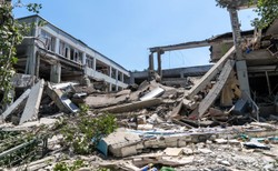 Dramatyczna sytuacja Charkowa. "Wszędzie zniszczone bloki, sklepy. Co chwila słychać eksplozje"