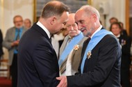 Andrzej Duda odznacza Antoniego Macierewicza Orderem Orła Białego, 23 września 2022 r. 