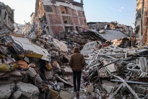 Obraz zniszczeń po trzęsieniu ziemi w tureckiej prowincji Hatay.