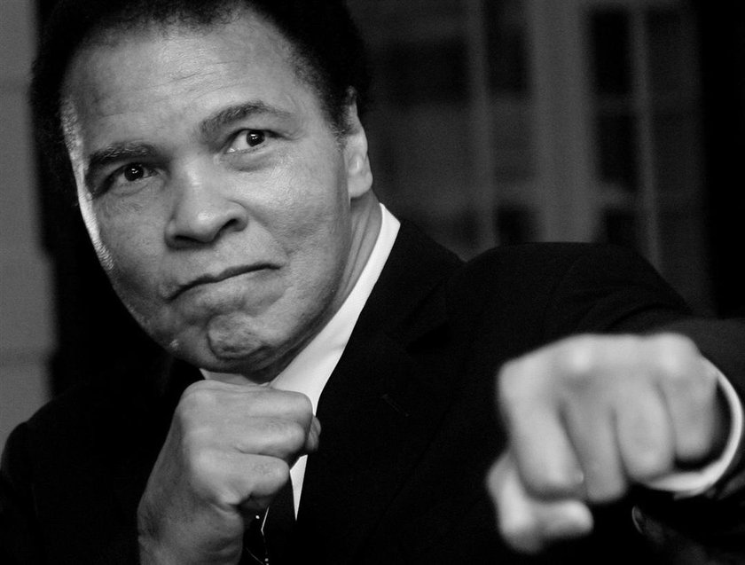 Muhammad Ali umierając mówił o Allahu. Nie chciał, żeby po nim płakano