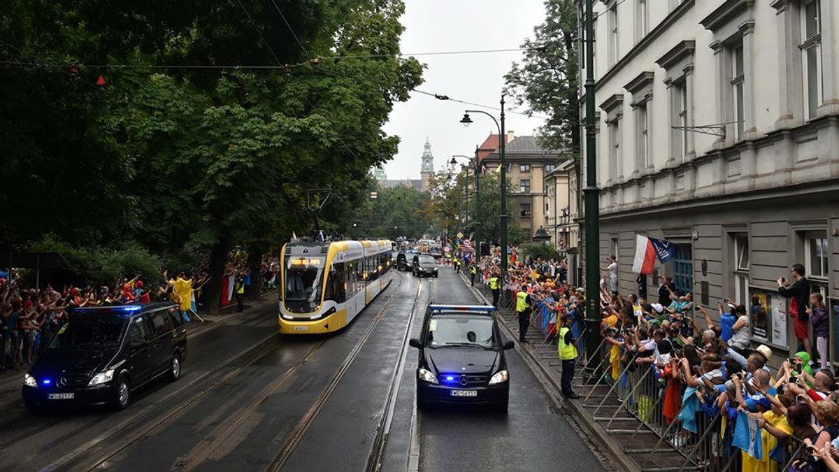 To właśnie w naszym kraju po raz pierwszy w dziejach papiestwa głowa Kościoła katolickiego skorzystała z tramwaju, aby przemieszczać się w czasie oficjalnej wizyty