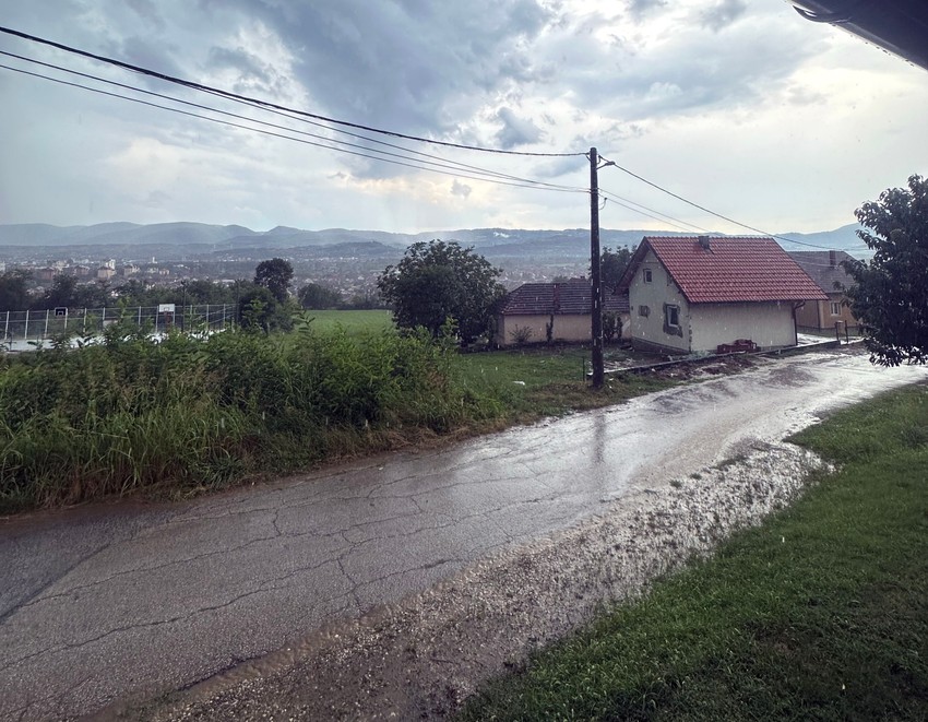Potopljene ulice u Čačku