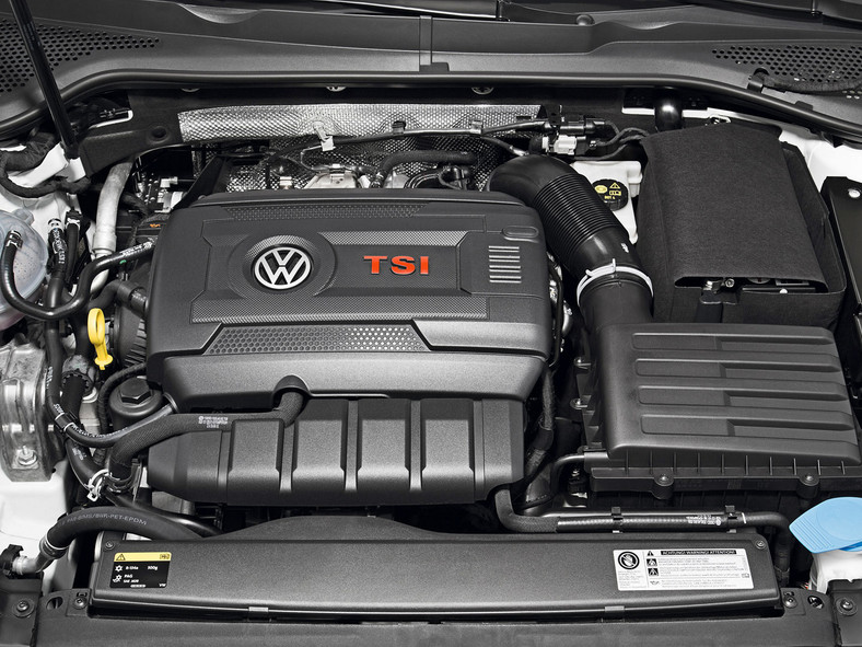 Volkswagen Golf GTI MK7 (2012) 