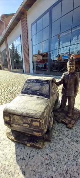 Rajdowy gwarek z legendarną rajdówką marki Polski Fiat 126p
