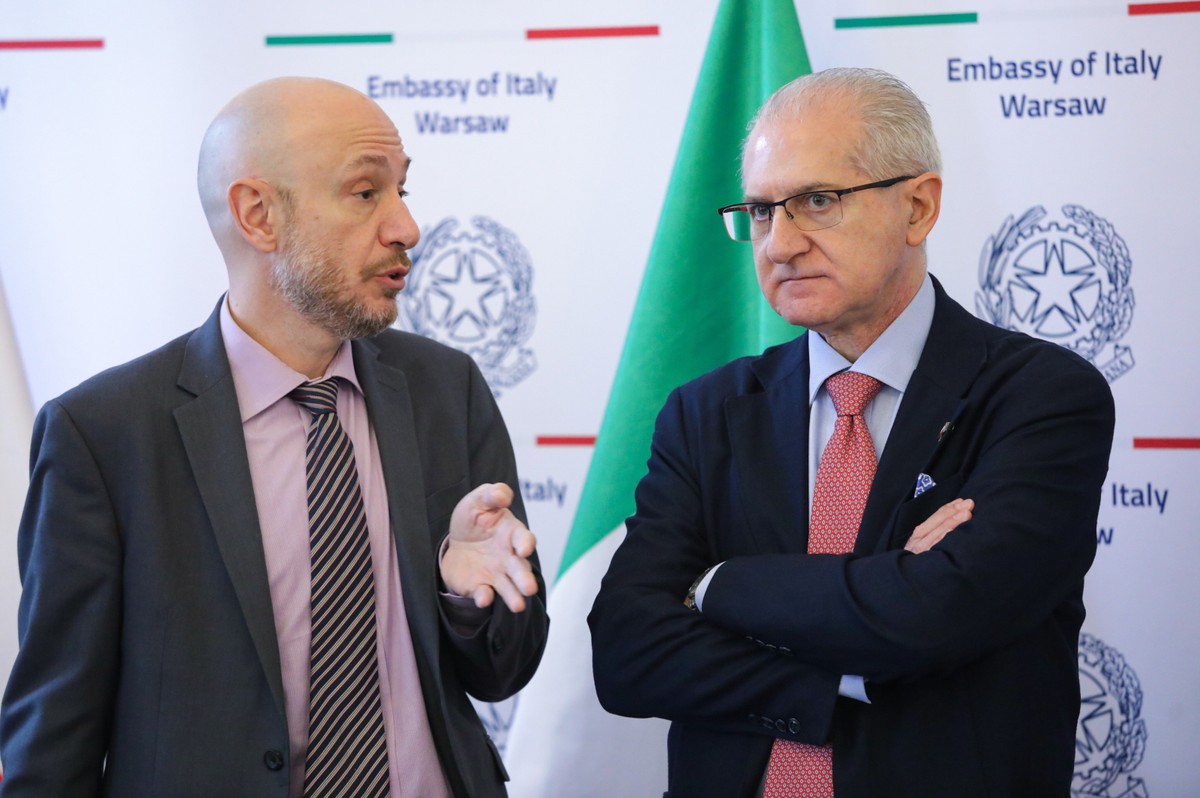 Paolo Lemma i Fabio Troisi podczas konferencji z okazji Międzynarodowych Targów Książki w Warszawie