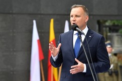 Andrzej Duda pytany o UE, reparacje, Jarosława Kaczyńskiego i możliwą przegraną PiS