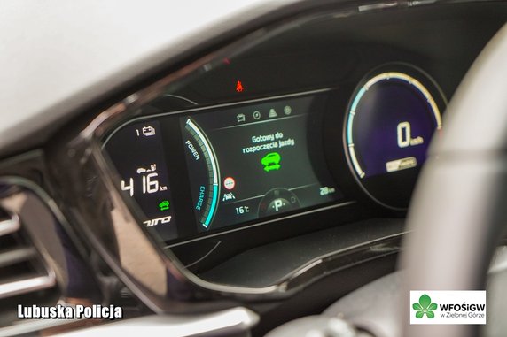 Elektryczny radiowóz kia e-Niro