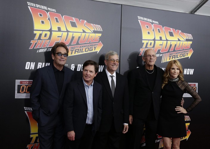 Huey Lewis, Michael J. Fox, scenarzysta Bob Gale, Christopher Lloyd i Lea Thompson