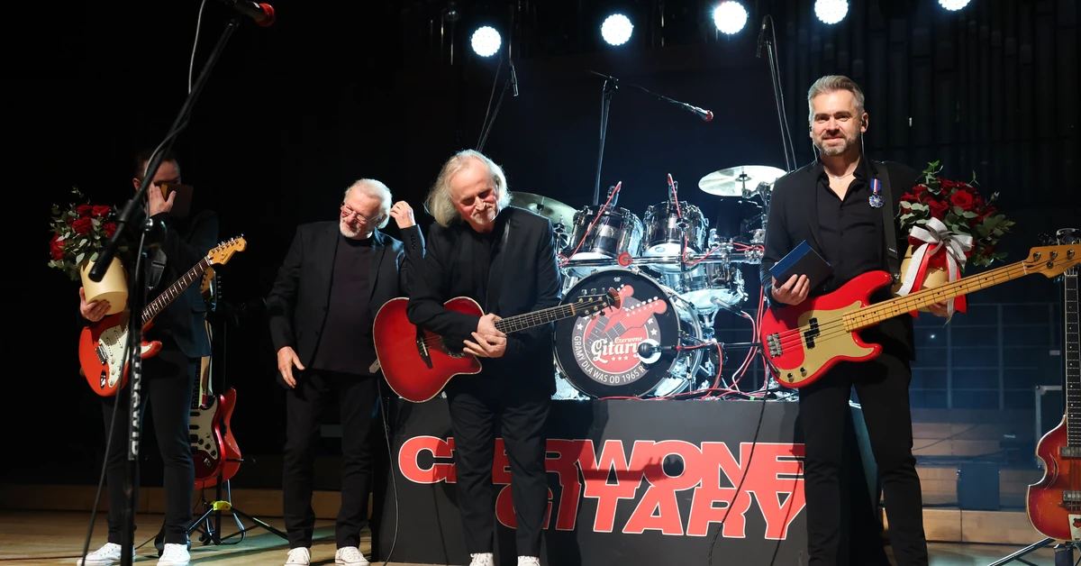 6,5 tys. koncertów i 60 lat na scenie. Czerwone Gitary z medalami Gloria Artis