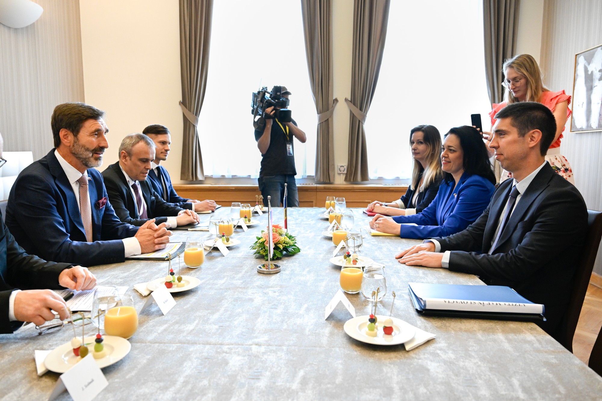Podpredseda vlády a minister zahraničných vecí Moldavskej republiky Mihai Popsoi  na návšteve Slovenska.