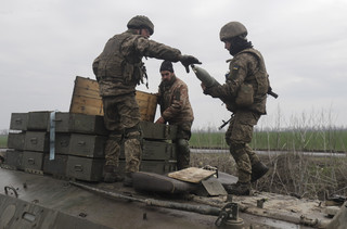 Ukraińskie wojska odzyskały kontrolę nad miastem Marjinka w Donbasie