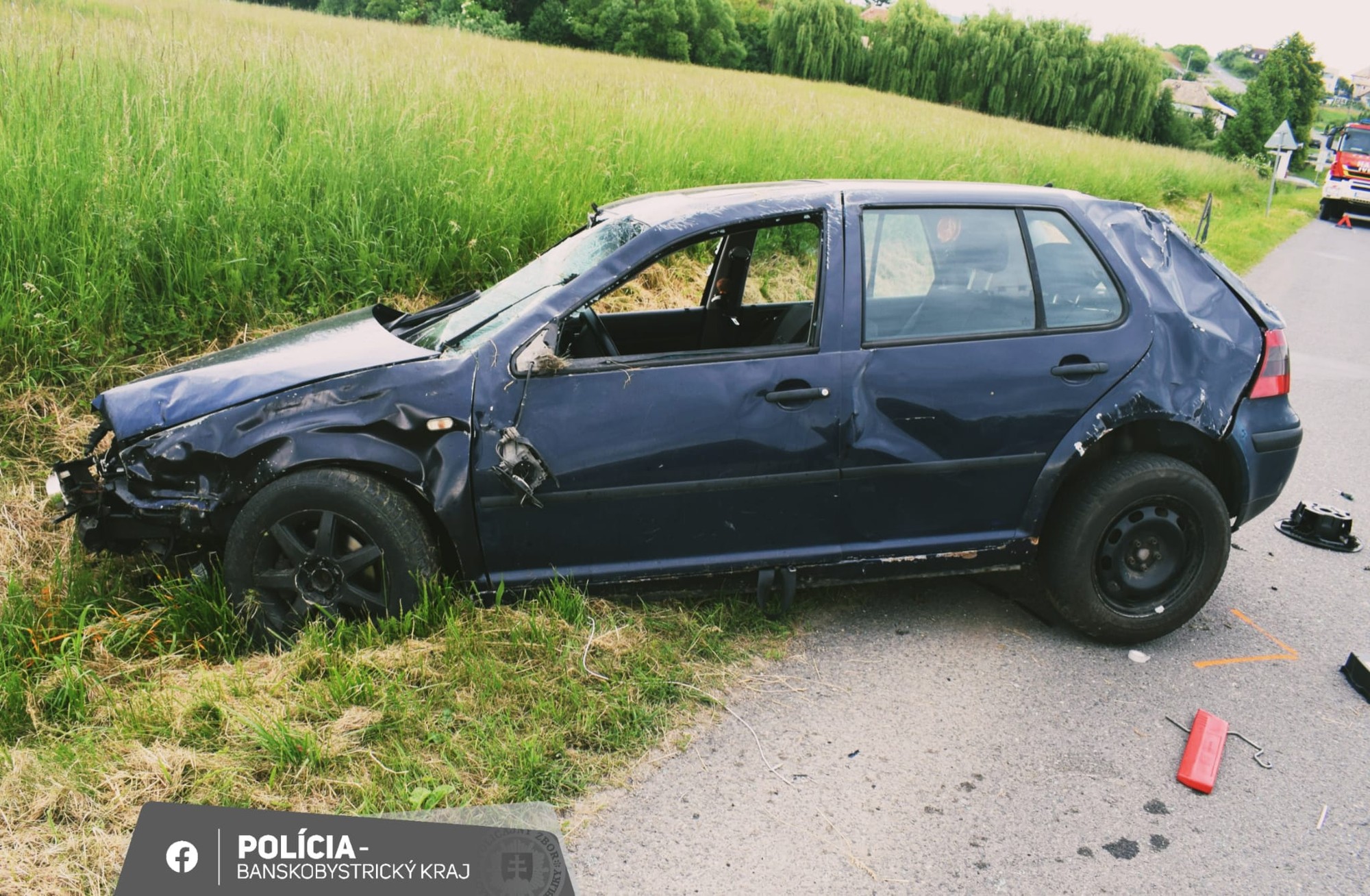 Pri nehode pri Veľkej Vsi sa zranili dve osoby, vodič bol pod vplyvom drog.