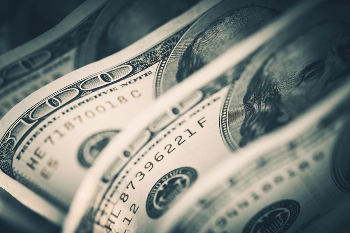 Kurs USD/PLN 09 maja 2025 r.