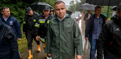 Andrzej Duda odwiedził w Małopolsce tereny dotknięte skutkami ulewy