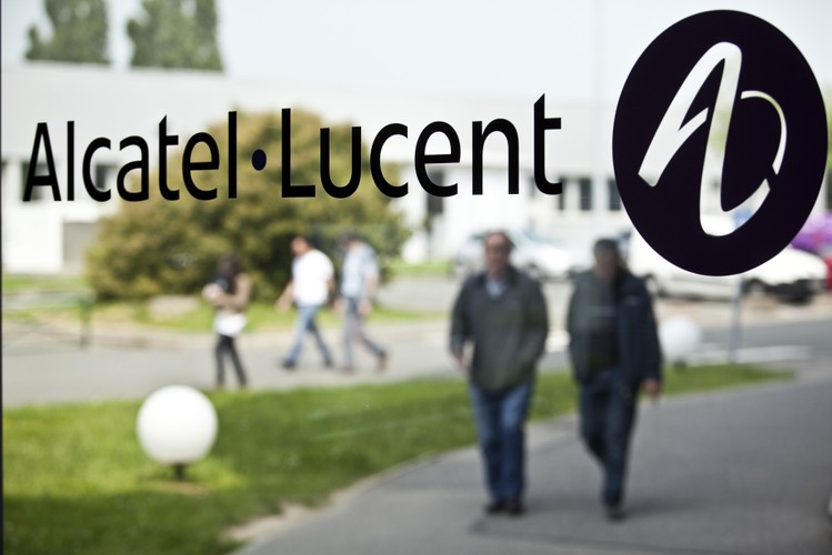 <b>Alcatel-Lucent</b>
<br><br>
Francuska firma była podejrzana o korumpowanie polityków z Kostaryki, Hondurasu, Malezii Tajwanu i Kenii w zamian za korzystne kontrakty telekomunikacyjne w tych państwach. Ostatecznie Francuzom przyszło zapłacić 137 mln dolarów w ramach zawartej ugody.
