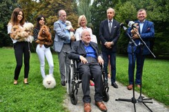 'Polacy nie są idiotami i na Konfederację nie będą głosować. Psów również jeść nie będą'