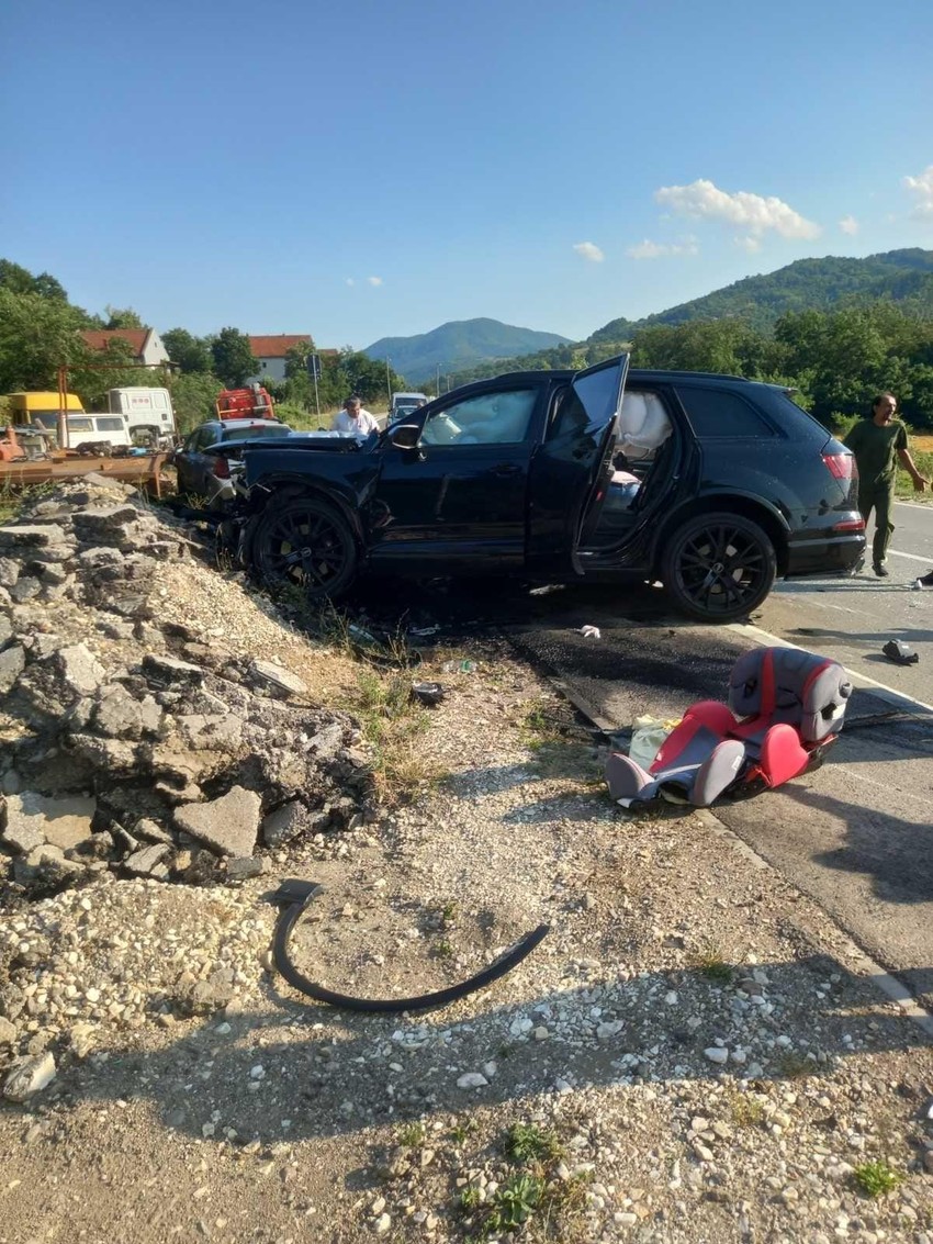 Nesreća na putu Kuršumlija - Merdare