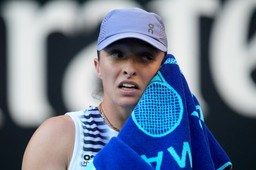 tak iga świątek trenuje przed pierwszym startem na mączce. nie ma taryfy ulgowej