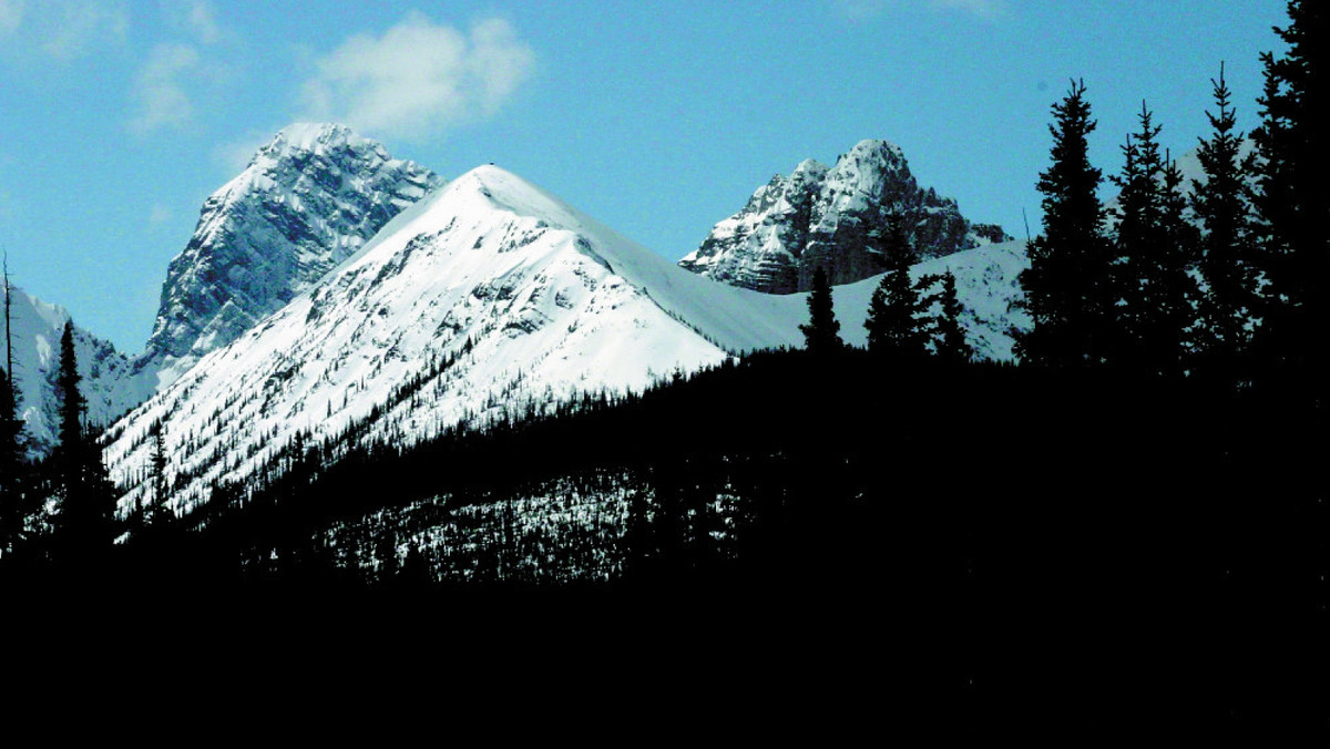 Kanadyjskie Góry Skaliste (Canadian Rocky Mountains) to jedno z najpiękniejszych pasm górskich na świecie. Ciągną się mniej więcej równoleżnikowo od granicy z Montaną w Stanach Zjednoczonych po Alaskę i stanowią część potężnego pasma Kordylierów.